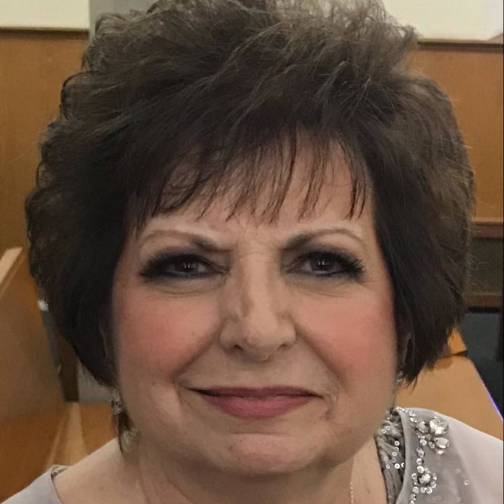 Meet your Posher, Linda